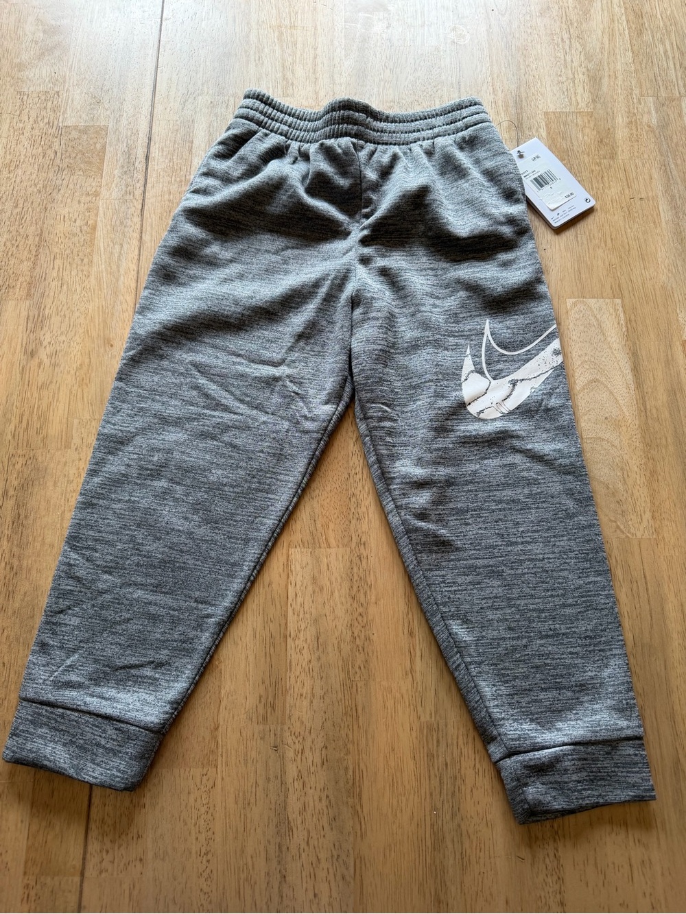 Nike Boys Size 6 Bundle NWT Lightweight Hooded Tee & Therma-FIT Joggers - Picture 2 of 13